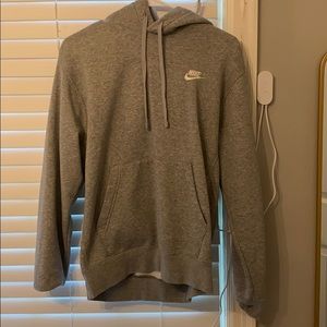 Nike men’s sweatshirt